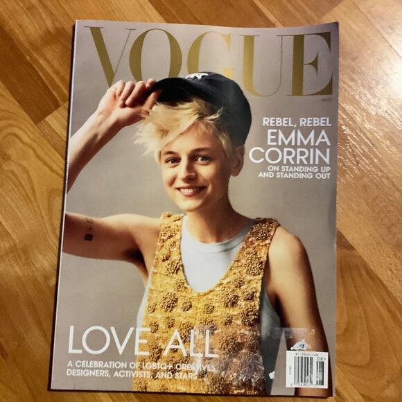 Vogue Magazine Emma‎ Corrin - Picture 1 of 2